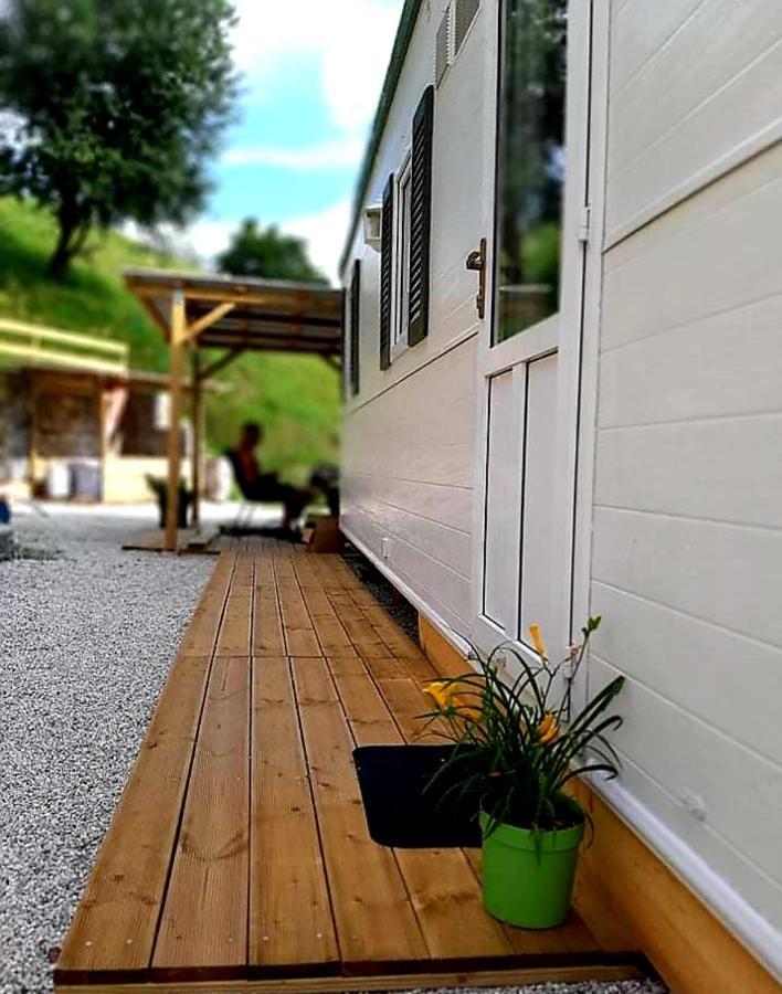 Lexi Zen House Apartment คัมนิค ภายนอก รูปภาพ