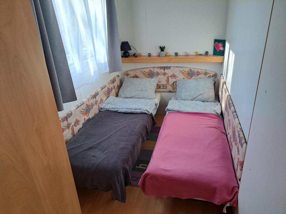 Lexi Zen House Apartment คัมนิค ภายนอก รูปภาพ